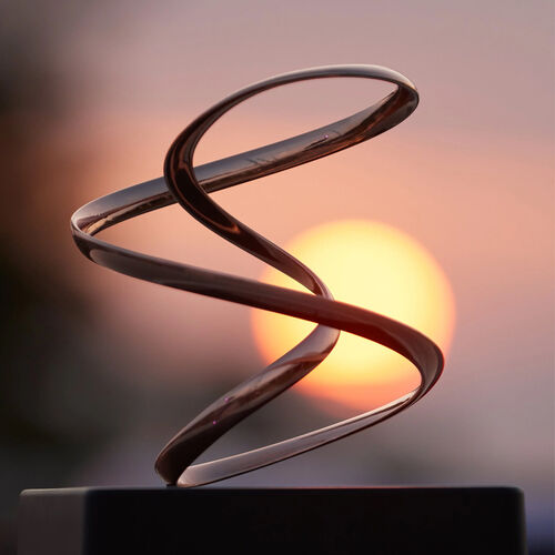 أحدث مدونات الشركة حول Kinetic Art for Every Space: Introducing Our Collection from Desktop to Monumental