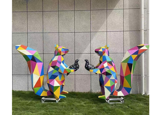 سعر جيد تزيين الحديقة المعاصرة منحوتة سنجاب ملونة من الفولاذ المقاوم للصدأ الانترنت