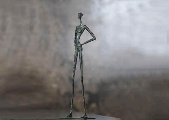 سعر جيد مانيكين نسائي معاصر تمثال برونزي للزخرفة العامة في الهواء الطلق الانترنت
