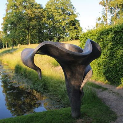 سعر جيد الزخرفة المخصصة الحديقة الكبيرة المعدن البرونز المنحوتات المناظر الطبيعية الزهرة الانترنت