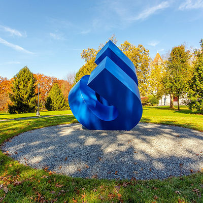 سعر جيد نقطة محورية فريدة من نوعها لمنحوتة معدنية مجردة زرقاء مطلية للفناء والمساحات التجارية والعامة الانترنت