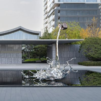 سعر جيد تصميم حلقة من الفولاذ المقاوم للصدأ منحوتة نافورة مياه خارجية للزينة الانترنت