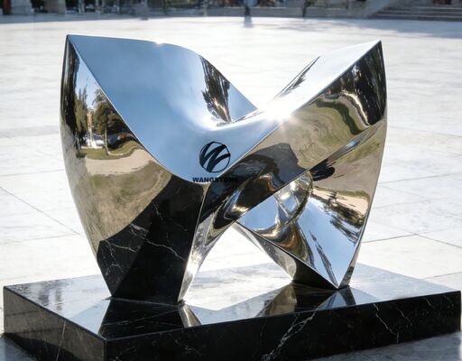 سعر جيد منحوتة معدنية حديثة مجردة زخرفية من الفولاذ المقاوم للصدأ تمثال مخصص الانترنت